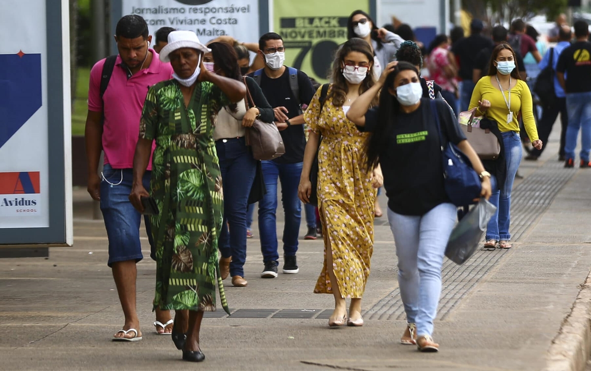 São Paulo mantém uso obrigatório de máscaras em dezembro